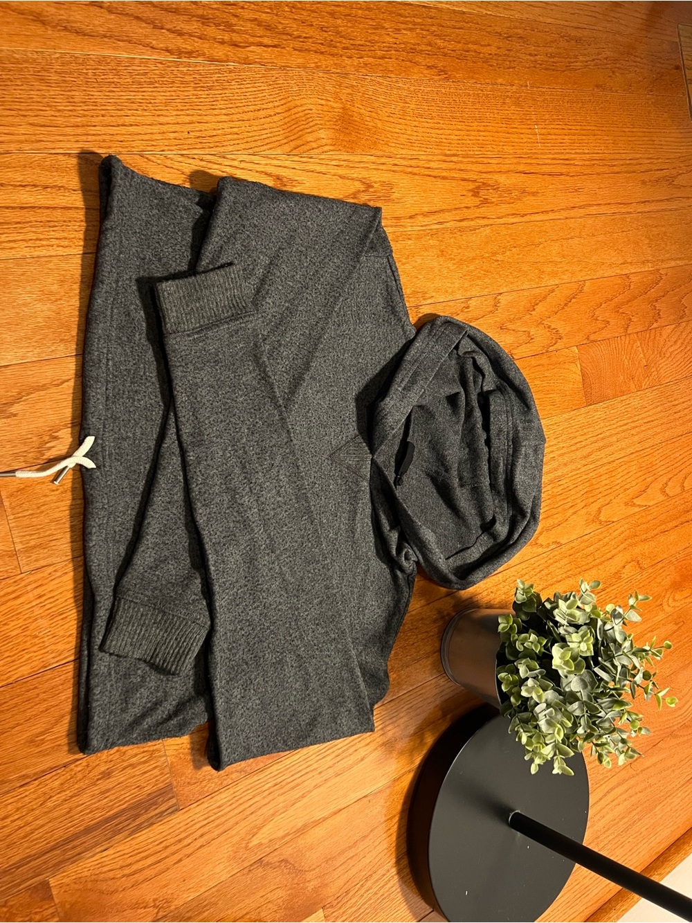 Urban Outfitters Charcoal Gray Women's cropped hoodie